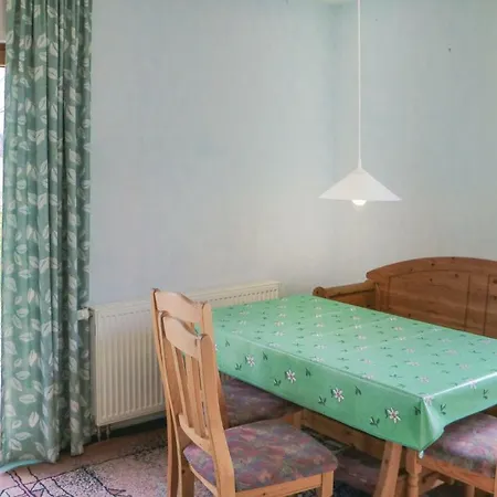 Two-bedroom In Appartement *